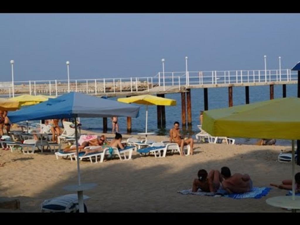 Nikeapark Apart Goldstrand Exterior foto